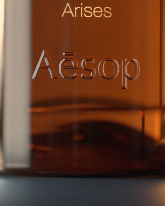How to use Rōzu Arises Eau de Parfum
